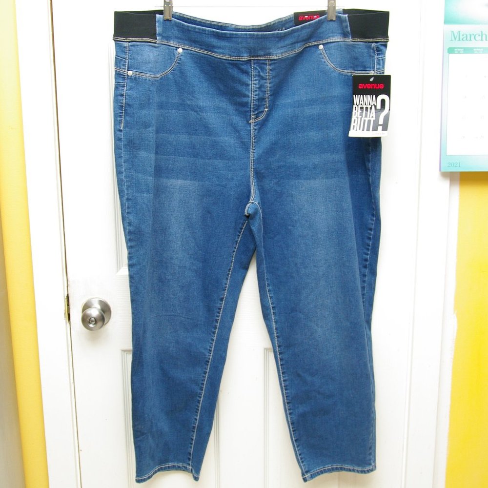 Avenue Plus size 24A Jeans NWT Stretchy waist